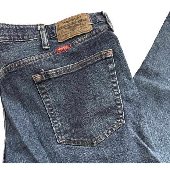 Wrangler Mens Regular Fit Blue Denim Jeans Size 40x30 New w/o tags - Picture 2 of 4